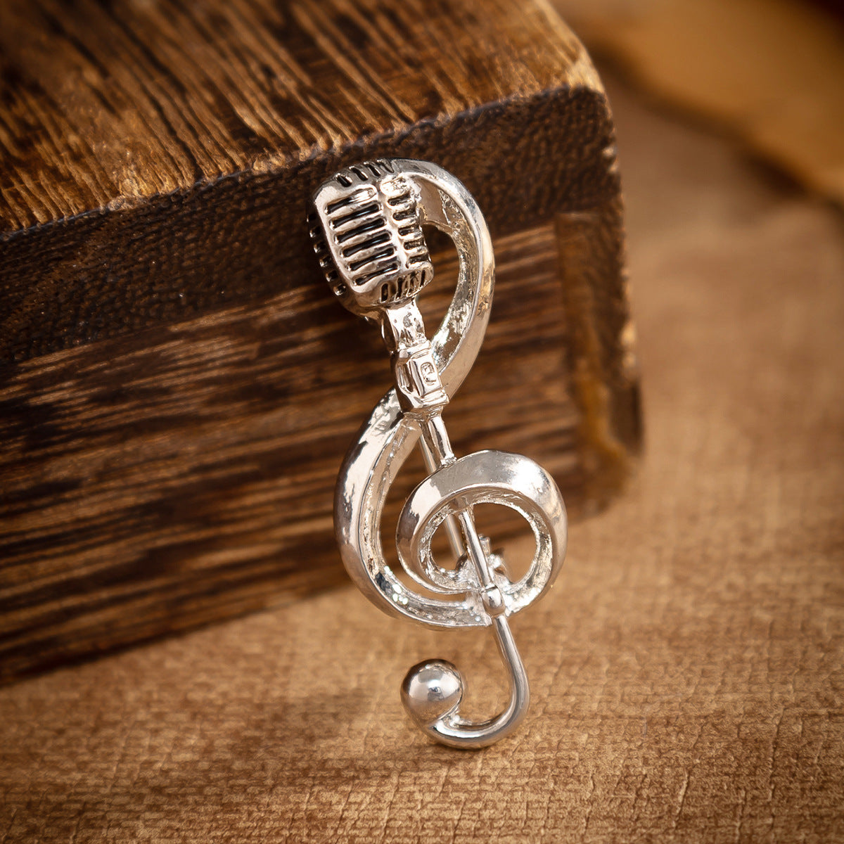 Metal men's and women's brooches microphone pins note accessories