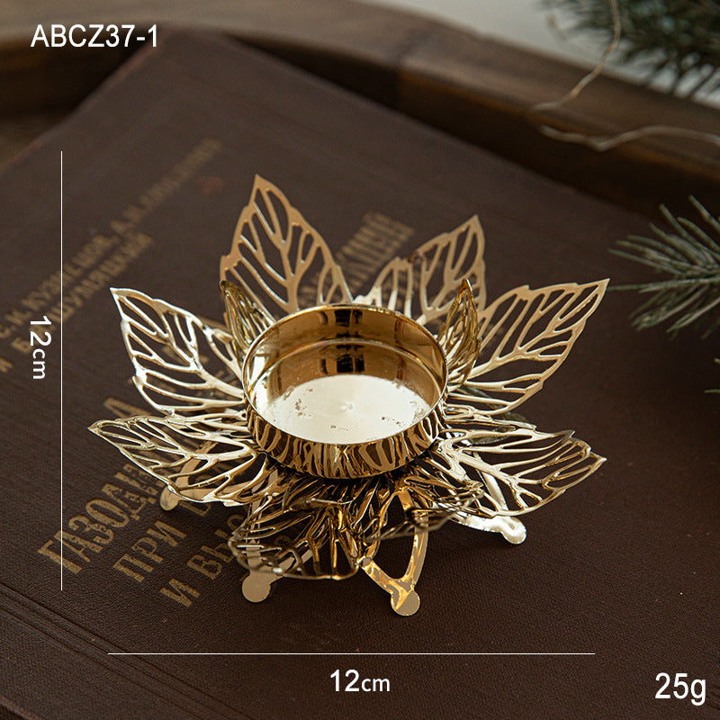 Christmas Golden Iron Candlestick Desktop Decoration Christmas Day Snowflake Decorations Table Arrangement