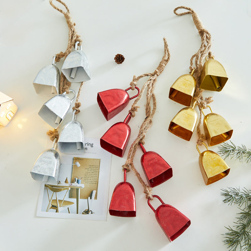 Christmas Atmosphere Decoration Iron Bell Hanging Ornament Christmas Tree Decor Wind Chime Hanging Decor Scene Decoration Pendant